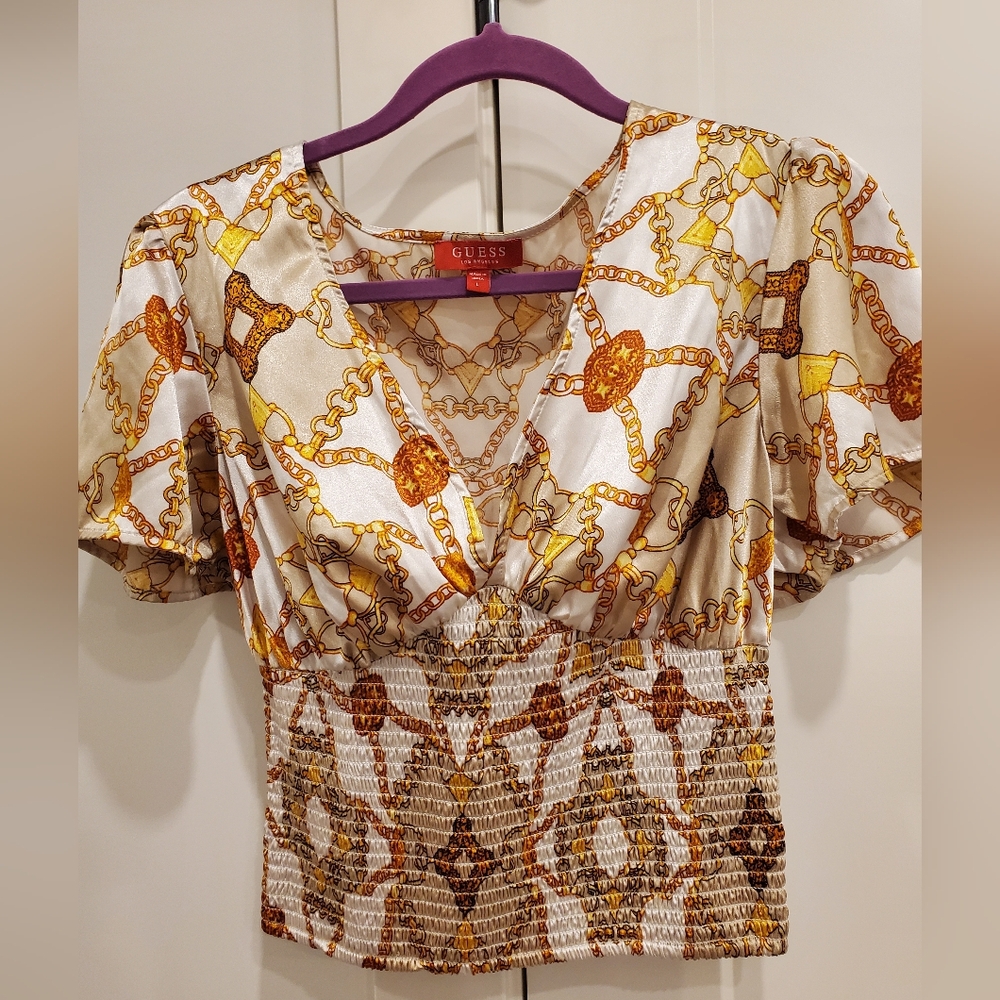 GUESS Women's Chain Print Blouse - Gold and White, Smocked Torso,Sz.M-L